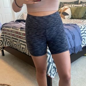 Alo yoga bike shorts
